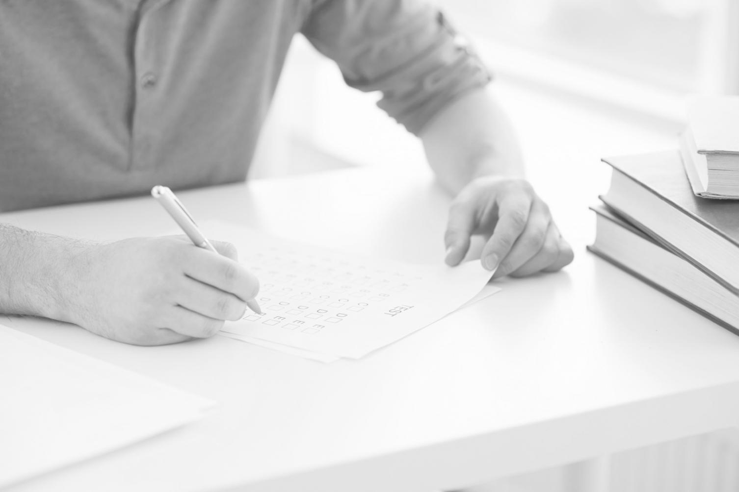 Ambiente de aprendizaje colaborativo en sesión de planificación financiera